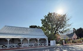 Connie'S Cottages